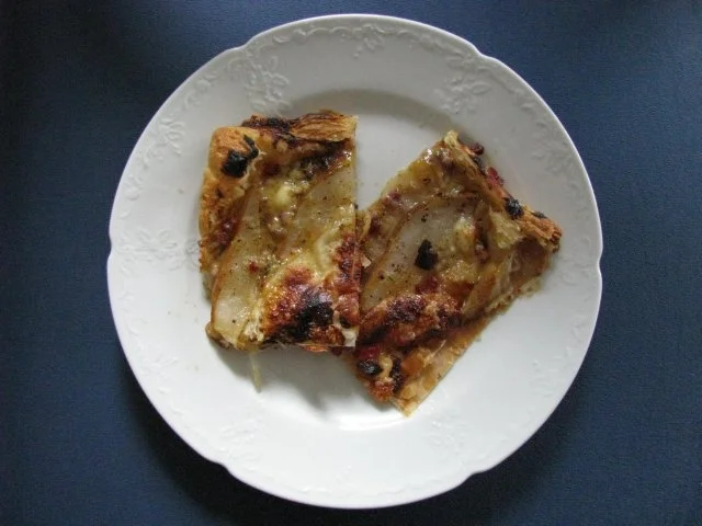 pikante Backwaren: Birnentarte mit Ziegenkäse - Rezept