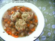 SOMMER - GARTEN - SUPPE MIT GEMÜSEMAKRONEN - Rezept