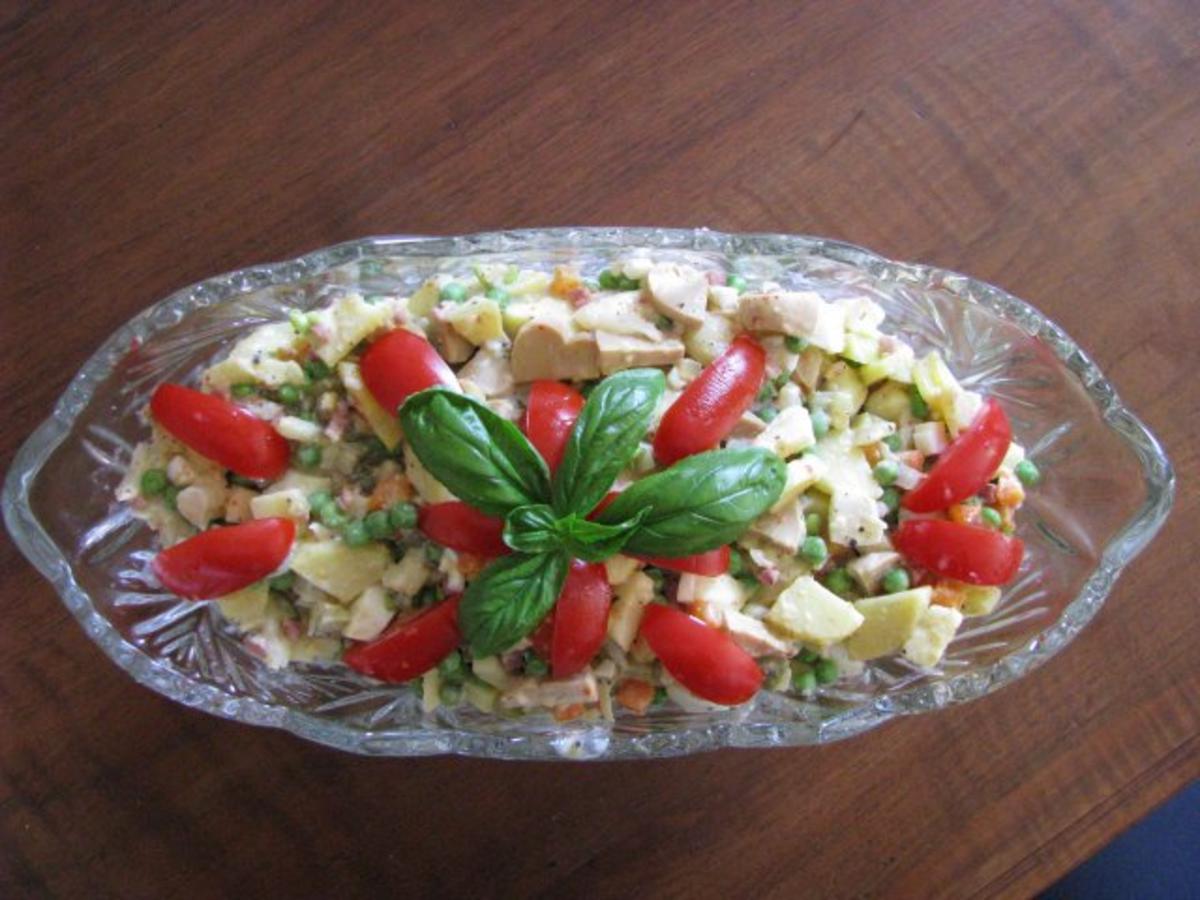 Salate: Kartoffel-Gemüse-Salat - "Feiertagssalat" - Rezept - Bild Nr. 3