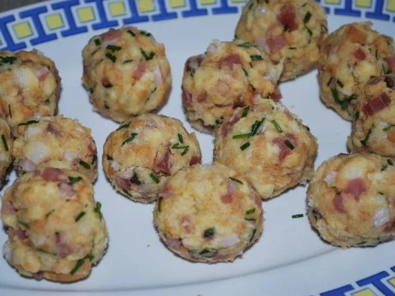 Rezept: Südtiroler Speckknödel Bild Nr. 2 Südtiroler Speckknödel - Rezept - Bild Nr. 2