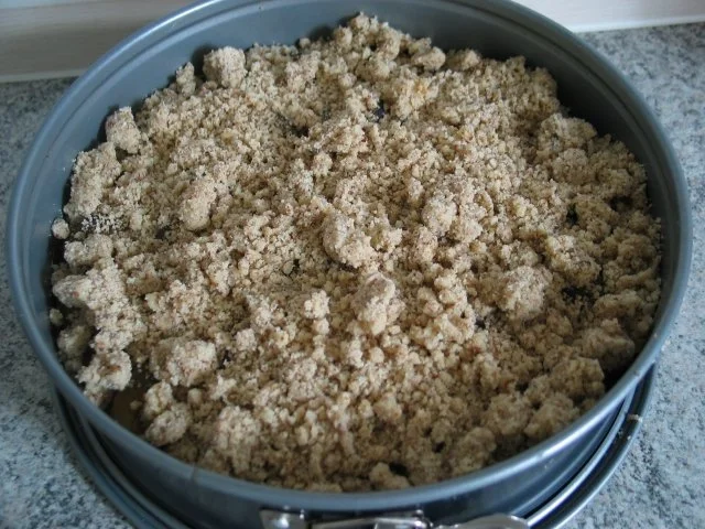 Rezept: Kuchen: Pflaumenkuchen mit Mandelstreusel und Zuckerguss Bild Nr. 4 Kuchen: Pflaumenkuchen mit Mandelstreusel und Zuckerguss - Rezept - Bild Nr. 4