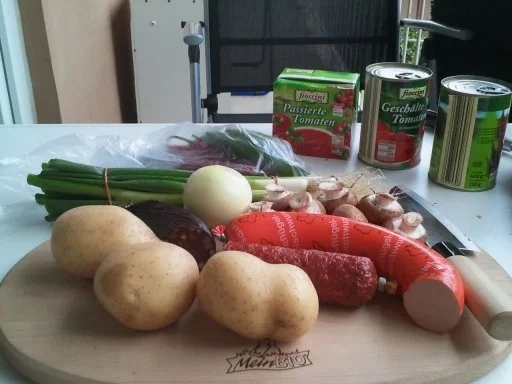 Rezept: Scharfes Wurst Gulasch Bild Nr. 2 Scharfes Wurst Gulasch - Rezept - Bild Nr. 2