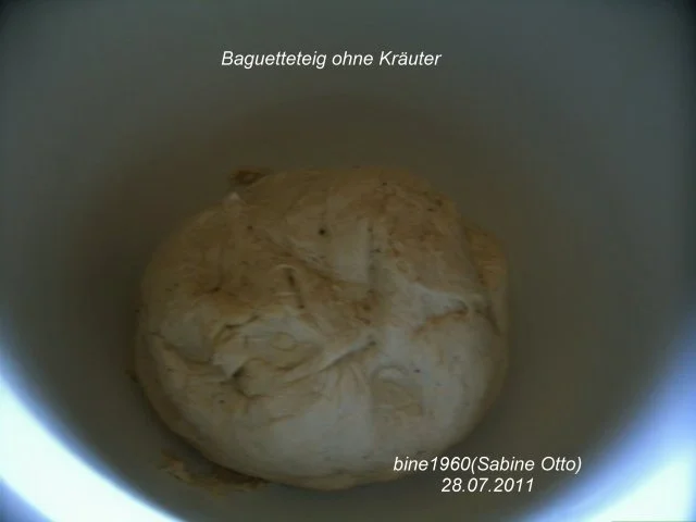 Rezept: KRÄUTERBAGUETTE Bild Nr. 2 KRÄUTERBAGUETTE - Rezept - Bild Nr. 2