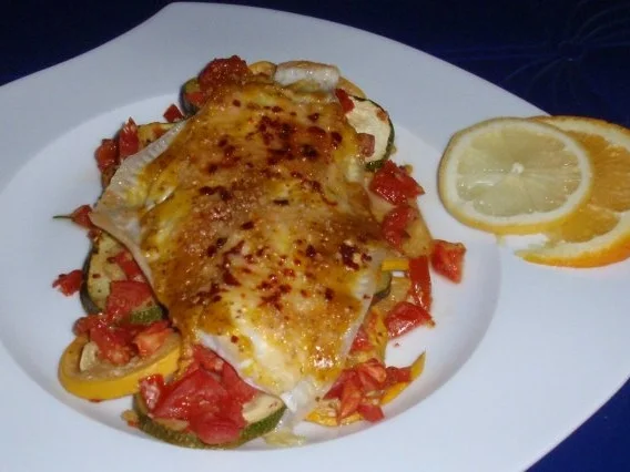 Schollenfilets mit Senf-Käse-Haube auf Zucchini-Tomaten-Gemüse - Rezept - Bild Nr. 9