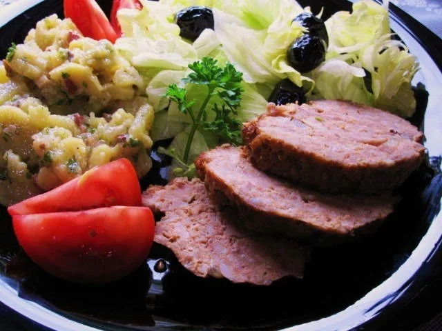 Hackbraten Halb und Halb ... - Rezept