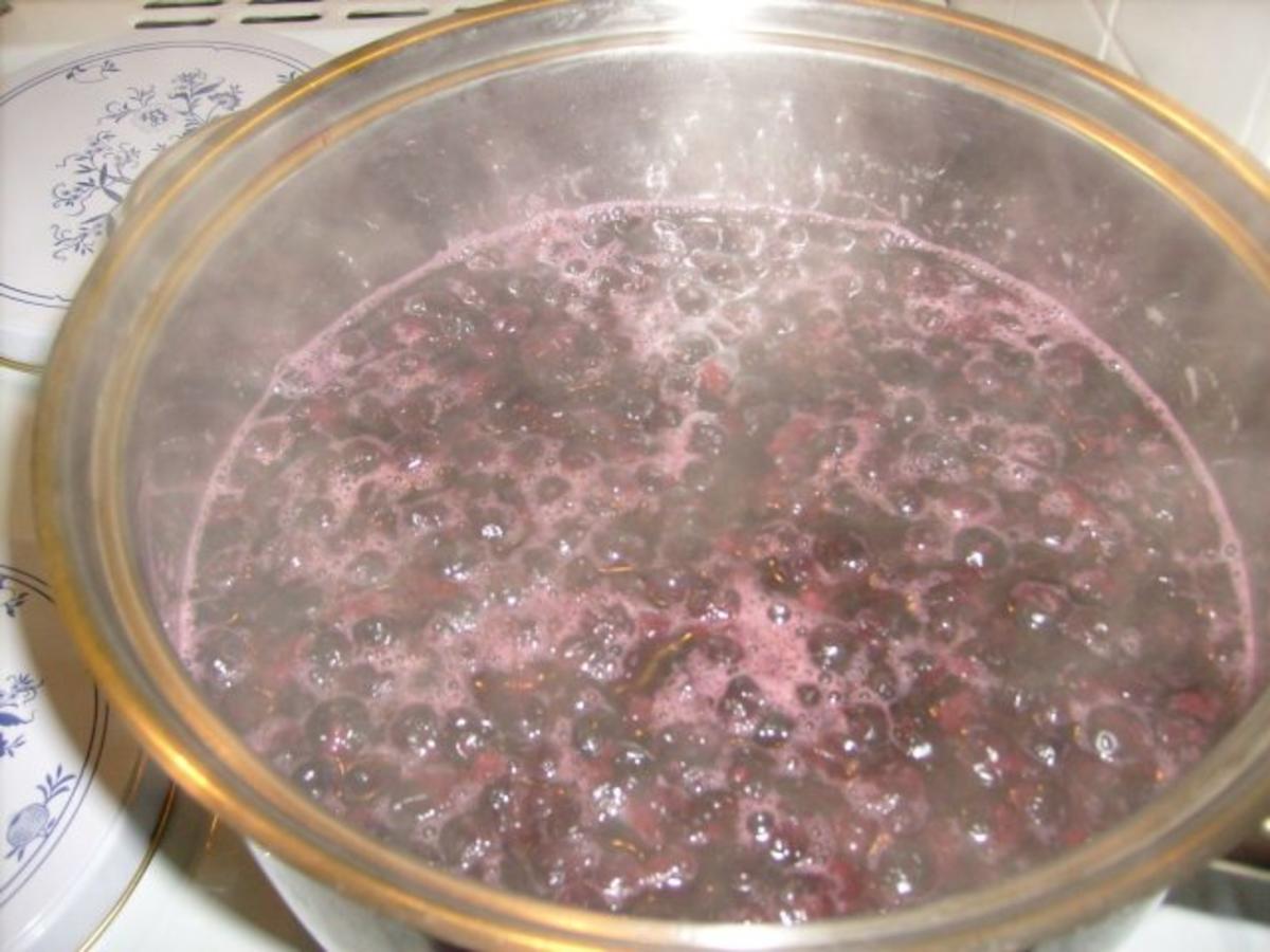 Blaubeeren-Suppe mit Klieben - Rezept - Bild Nr. 3