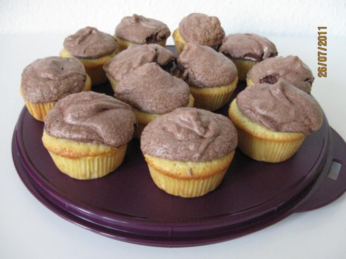Weiße Schokoladen - Cupcakes mit Kakao - Baiserhaube - Rezept
