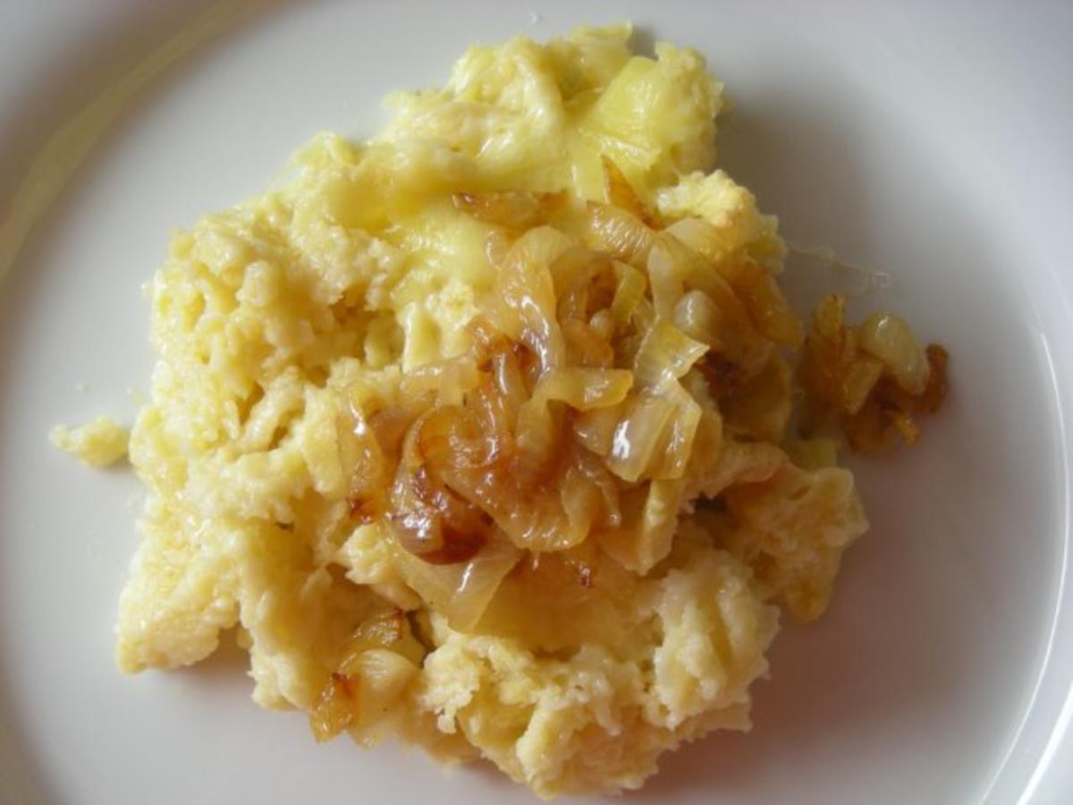 Kässpätzle mit Röstzwiebeln - Rezept - Bild Nr. 12