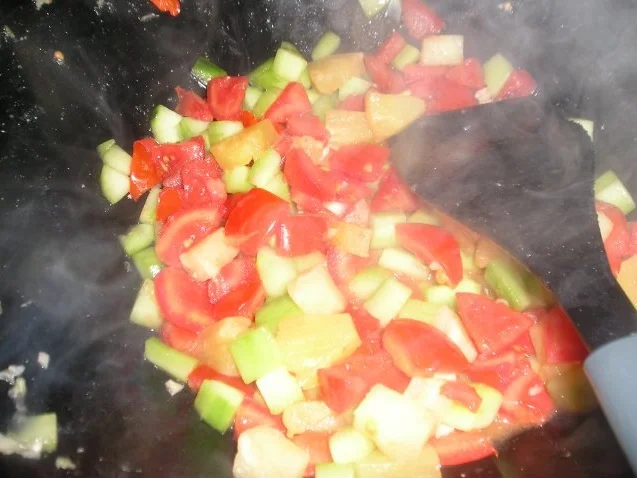 Rezept: Schweinefleisch süß-sauer mit Basmatireis Bild Nr. 5 Schweinefleisch süß-sauer mit Basmatireis - Rezept - Bild Nr. 5