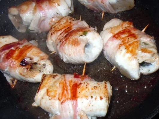 Hähnchenrouladen in pikanter Pflaumensauce - Rezept - Bild Nr. 6