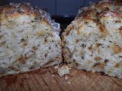 Buttermilchbrot mit Röstzwiebeln - Rezept