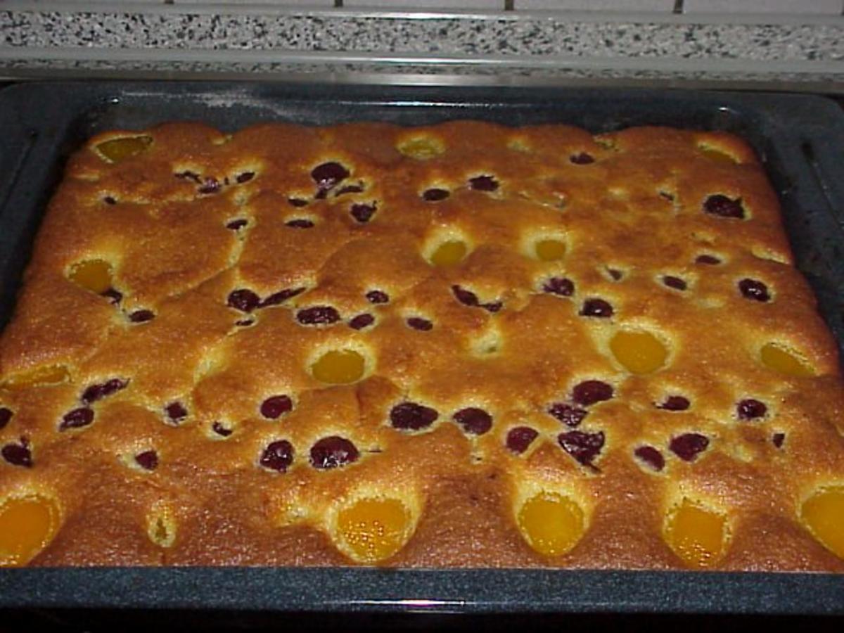 Aprikosen-Kirsch-Kuchen - Rezept - Bild Nr. 2