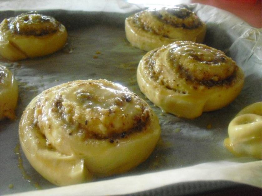 Nussschnecken mit Mehl und Ei - Rezept mit Bild - kochbar.de