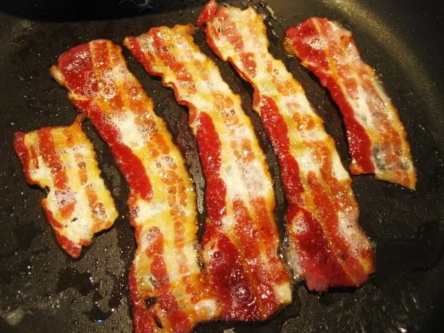 Spiegeleier im Knusper-Speck ... - Rezept - Bild Nr. 3