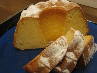 Joghurtgugelhupf - Rezept