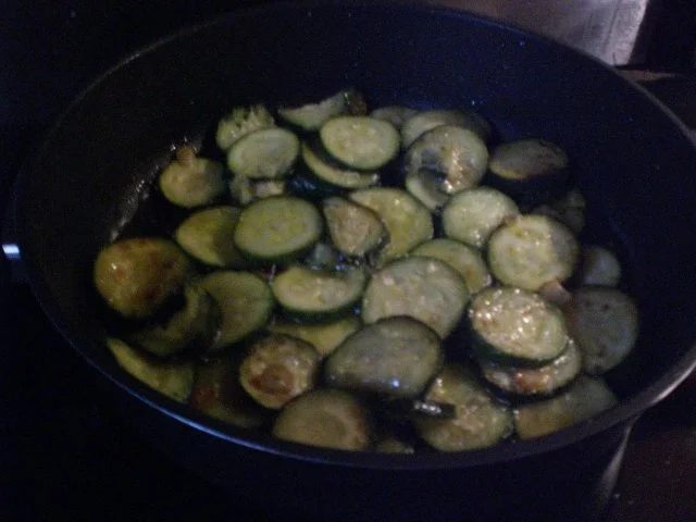 Rezept: Zucchini-Steinofenpizza mit Serranoschinken Bild Nr. 2 Zucchini-Steinofenpizza mit Serranoschinken - Rezept - Bild Nr. 2