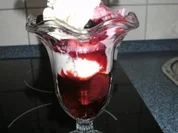 Rezept: Eisbecher mit Beeren Eisbecher mit Beeren - Rezept