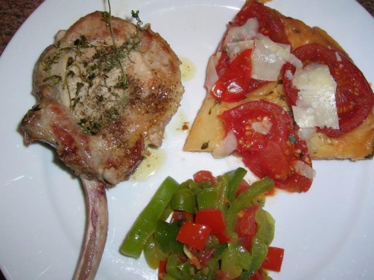 Tomaten-Tarte-Tartin mit Iberico Koteletts - Rezept - Bild Nr. 2