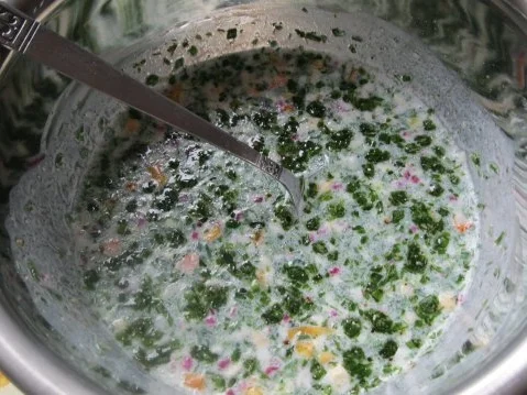 Zucchini-Gurkensalat mit raffiniertem Sahne-Kräuter- Dressing - Rezept - Bild Nr. 2