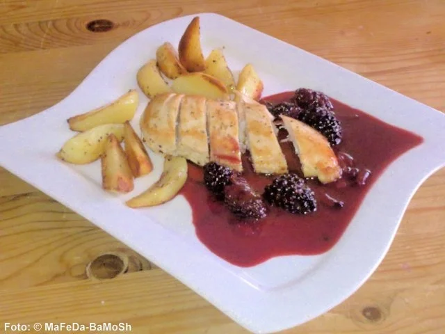 Hähnchenbrustfilet mit Brombeersauce - Rezept