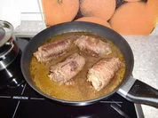 Rinderrouladen mit gefüllten Knödeln und Rotkohl - Rezept