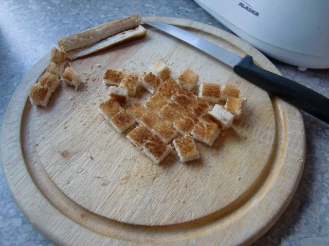 Rinderrouladen mit gefüllten Knödeln und Rotkohl - Rezept - Bild Nr. 2