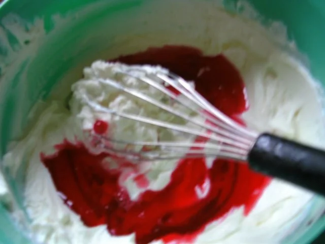 Rezept: geeiste Johannisbeeren mit Quark Bild Nr. 8 geeiste Johannisbeeren mit Quark - Rezept - Bild Nr. 8