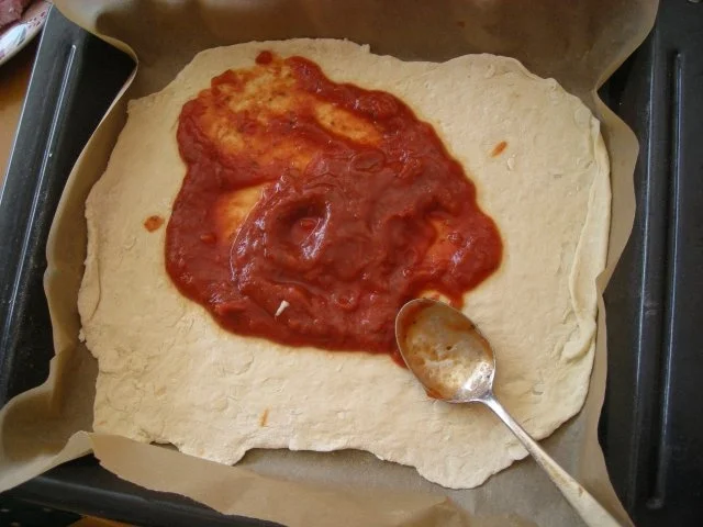 Rezept: Pizza Salami - Pizza Thunfisch - Pizza Hawai Bild Nr. 2 Pizza Salami - Pizza Thunfisch - Pizza Hawai - Rezept - Bild Nr. 2