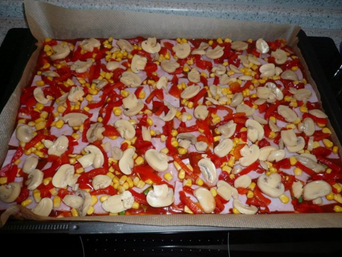 Pizzaboden & Tomatensoße italienisch - Rezept - Bild Nr. 2