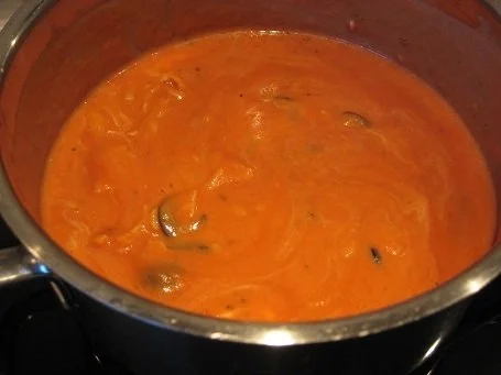 Rezept: Farfalle mit Lachssoße Bild Nr. 2 Farfalle mit Lachssoße - Rezept - Bild Nr. 2