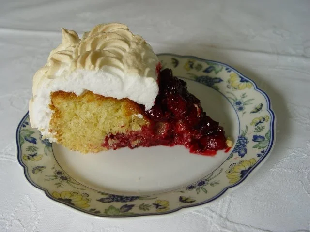 Kirsch – Baiser – Torte mit Rührteig - Rezept - Bild Nr. 2