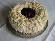 Rezept: Kirsch โ Baiser โ Torte mit Rรผhrteig Kirsch โ Baiser โ Torte mit Rรผhrteig - Rezept