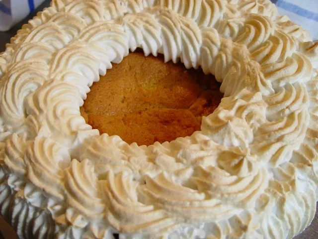 Kirsch – Baiser – Torte mit Rührteig - Rezept - Bild Nr. 4