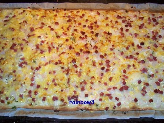Pizza: Flammkuchen ... nach unserem Geschmack - Rezept