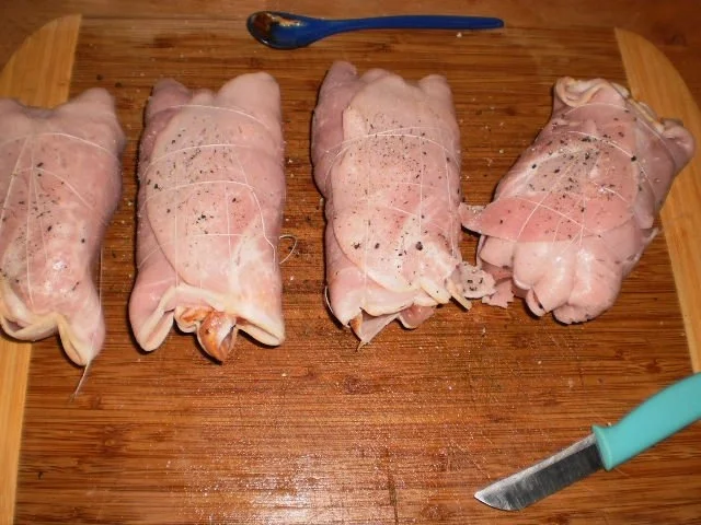 Rezept: Rouladen vom Schwein gefüllt Bild Nr. 5 Rouladen vom Schwein gefüllt - Rezept - Bild Nr. 5
