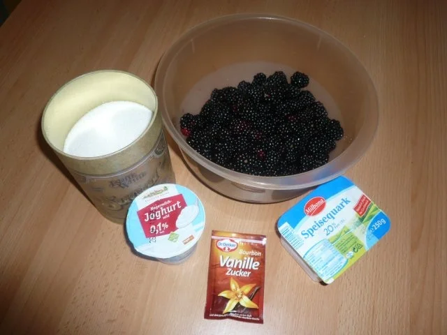 Rezept: Sommer - Brombeerdessert Bild Nr. 2 Sommer - Brombeerdessert - Rezept - Bild Nr. 2