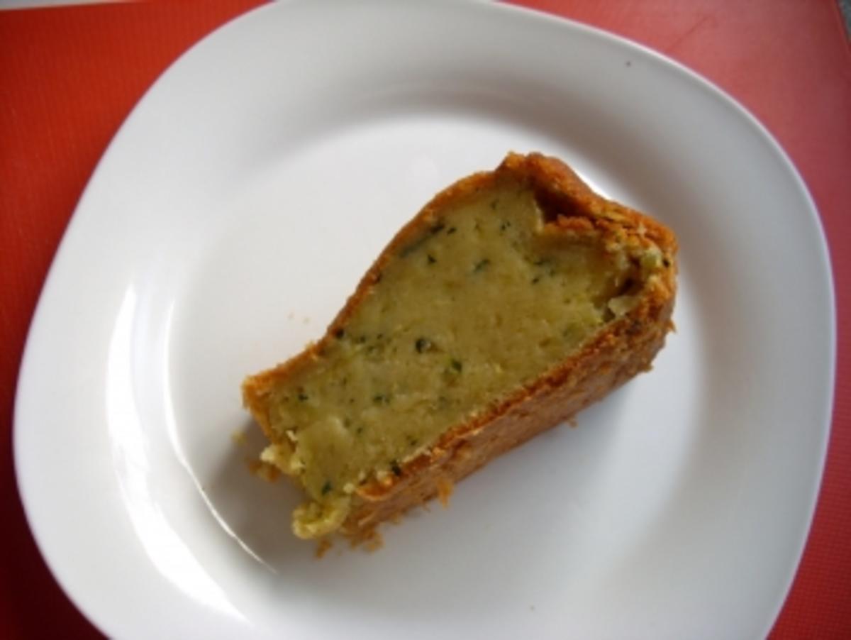 Zucchini- Käse-Kuchen - Rezept