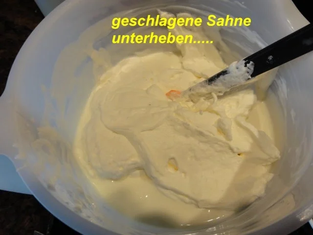 Rezept: KuchenZwerg: ERDBEER-JOGHURT-TORTE Bild Nr. 8 KuchenZwerg: ERDBEER-JOGHURT-TORTE - Rezept - Bild Nr. 8