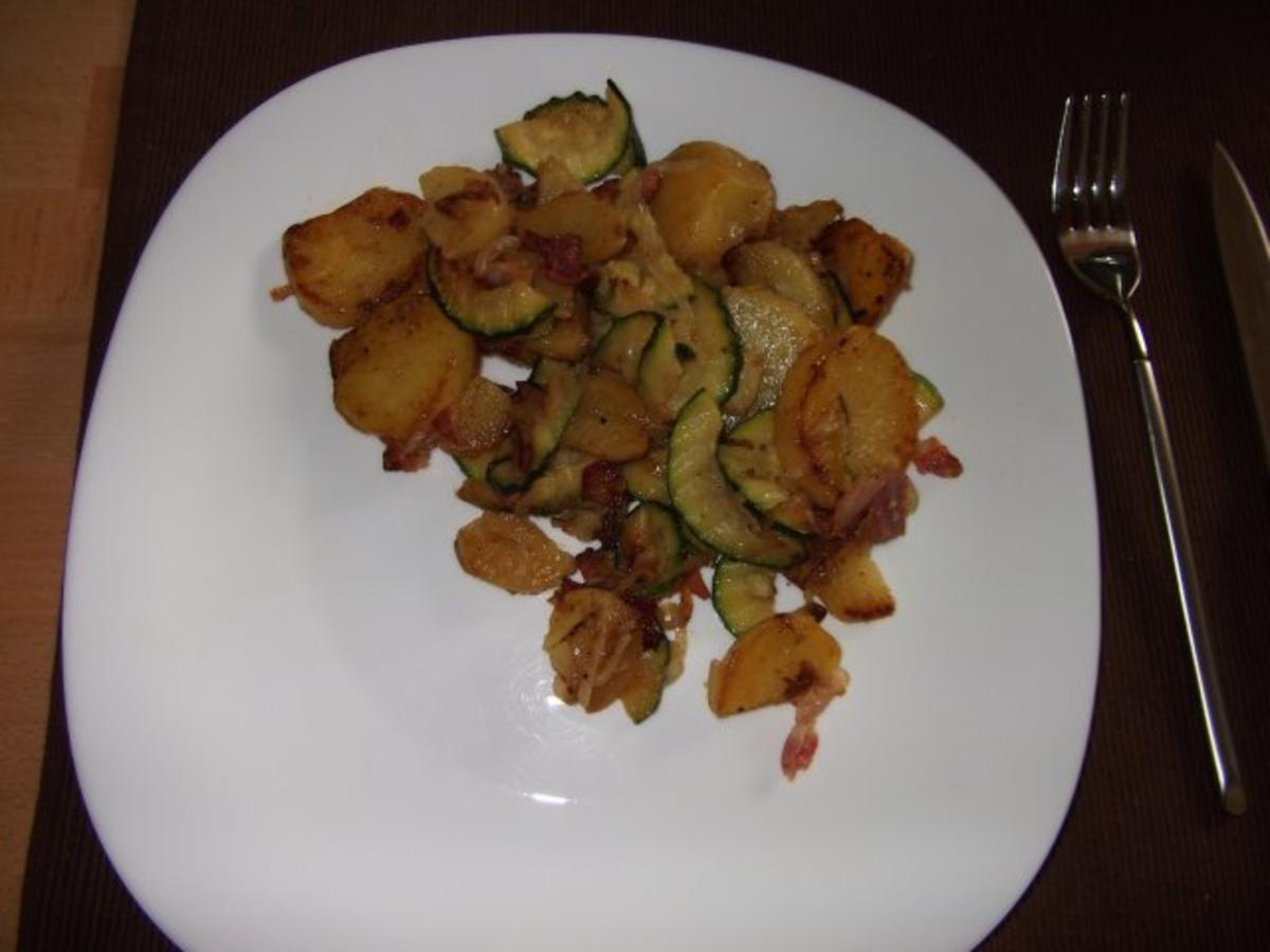 Kartoffel- Zucchinipfanne mit Bacon Dieter´s Art - Rezept - Bild Nr. 7