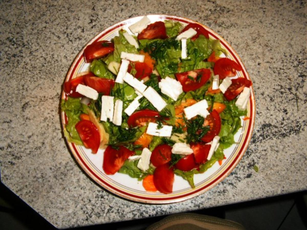 Salat mit warmen Hähnchenstreifen - Rezept - Bild Nr. 5