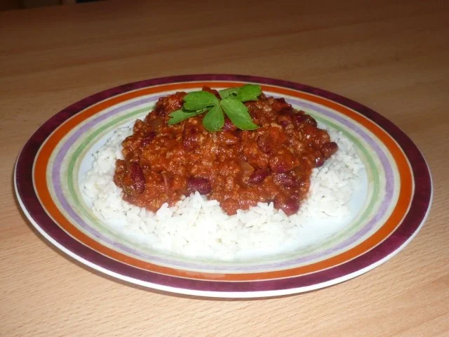 Rezept: Chili con Carne auf Reis Chili con Carne auf Reis - Rezept