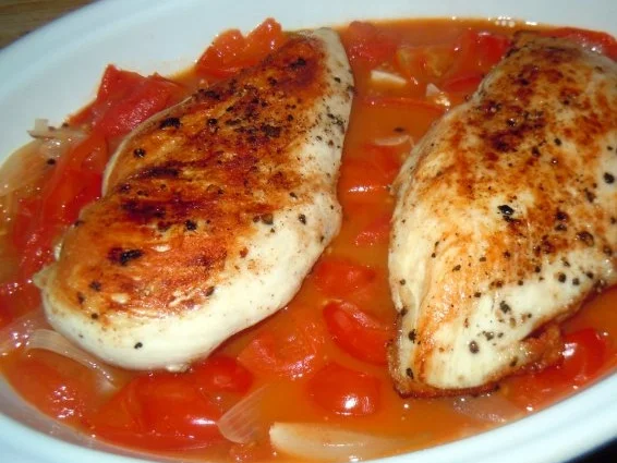 Rezept: Gorgonzola-Hähnchenbrust im Tomatenbett Bild Nr. 5 Gorgonzola-Hähnchenbrust im Tomatenbett - Rezept - Bild Nr. 5