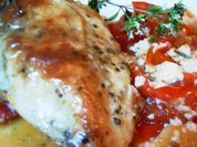 Gorgonzola-Hähnchenbrust im Tomatenbett - Rezept