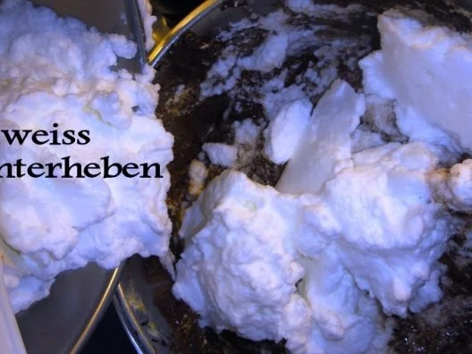 Schokoladen-Torte mit Johannisbeer-Gelée - Rezept - Bild Nr. 7