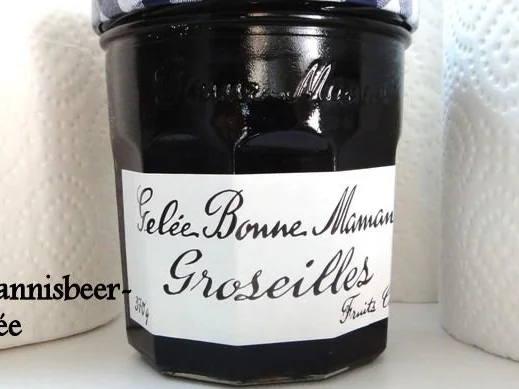 Schokoladen-Torte mit Johannisbeer-Gelée - Rezept - Bild Nr. 9