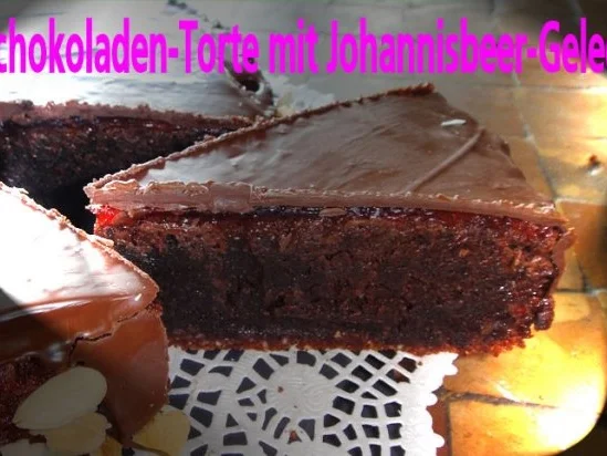 Schokoladen-Torte mit Johannisbeer-Gelée - Rezept