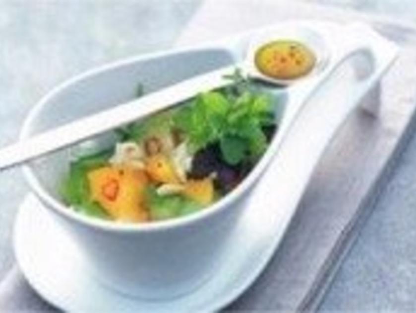 Avocado- Mozzarella- Salat mit Mango und Orangen- Vinaigrette - von ...