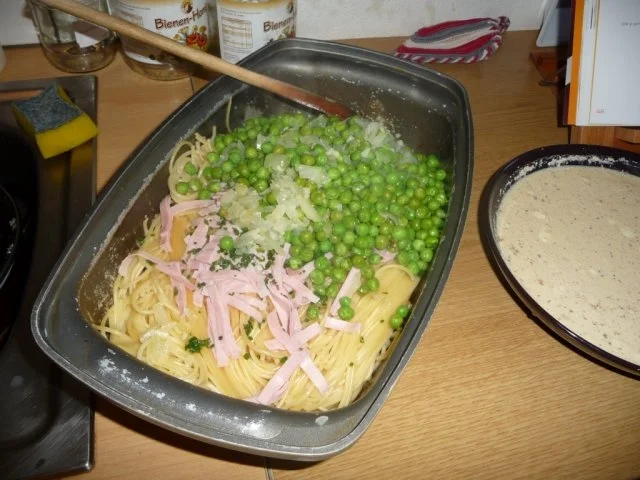 Rezept: Spaghetti-Carbonara Auflauf Bild Nr. 2 Spaghetti-Carbonara Auflauf - Rezept - Bild Nr. 2