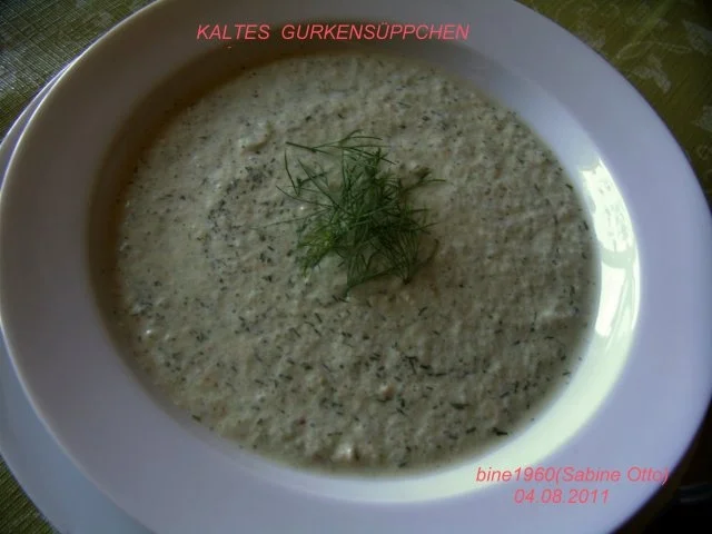 DILL - TOAST  AN  KALTEM  GURKENSÜPPCHEN - Rezept