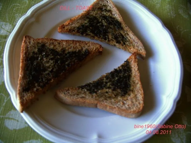 DILL - TOAST  AN  KALTEM  GURKENSÜPPCHEN - Rezept - Bild Nr. 2